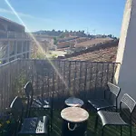 Rooftop Face A La Cite 'rfc' カルカソンヌ
