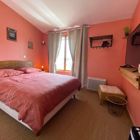 Rooftop Face à La Cité 'rfc' Alojamento de Acomodação e Pequeno-almoço 3*