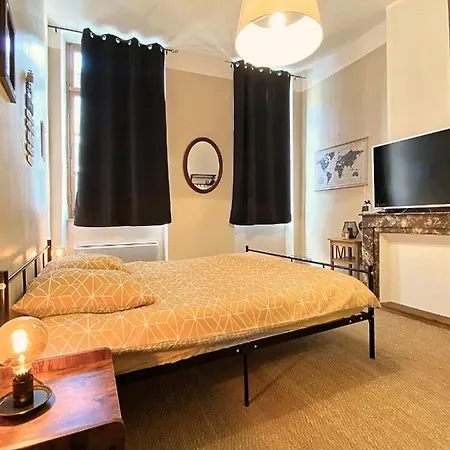 Rooftop Face à La Cité 'rfc' Alojamento de Acomodação e Pequeno-almoço