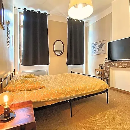 Bed & Breakfast Rooftop Face à La Cité 'rfc'