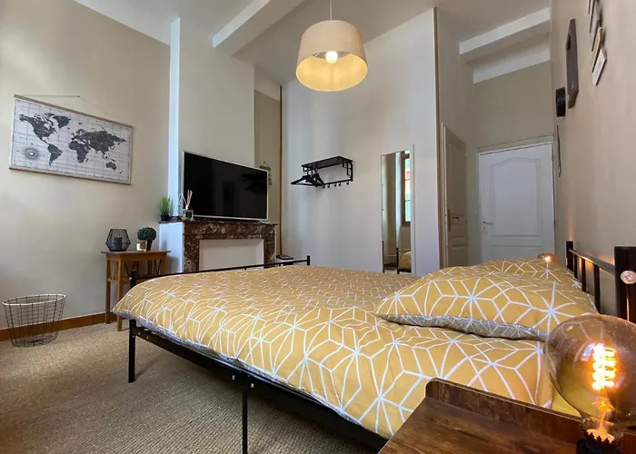 Alojamento de Acomodação e Pequeno-almoço Rooftop Face à La Cité 'rfc' Carcassonne